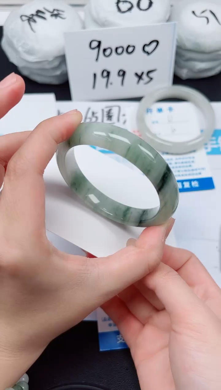 【闪购商品】石英质玉手镯未镶嵌G62-58.6