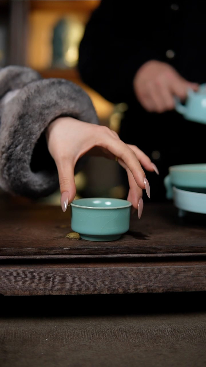 【闪购商品】杯仿古天青精工唇杯一级