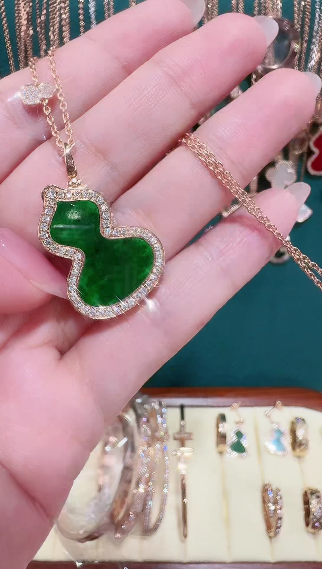 【闪购商品】翡翠套链18K金镶嵌绿色葫芦套链