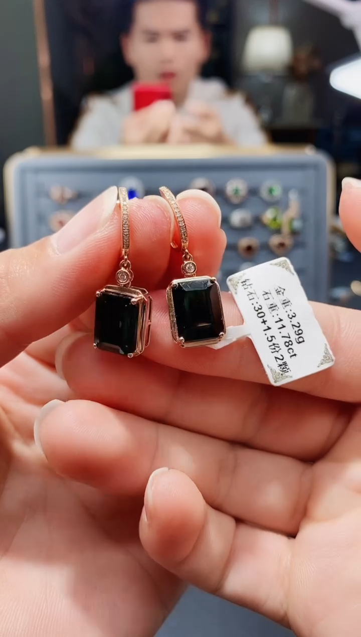 【闪购商品】碧玺耳饰18K金镶嵌11.78配钻