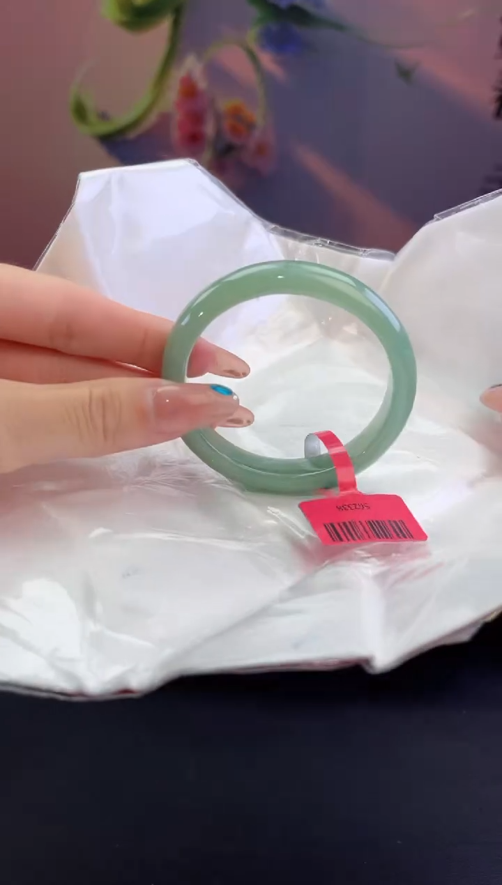 翡翠未镶嵌手镯翡翠手镯