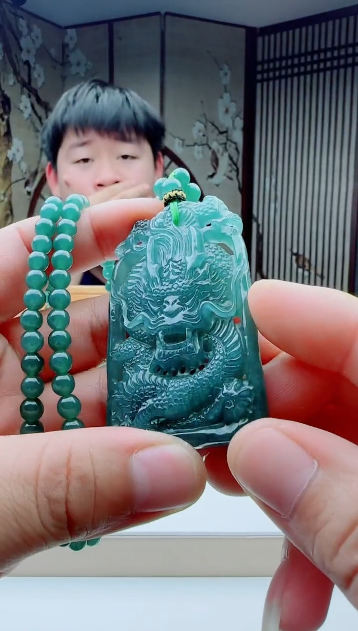 颈饰未镶嵌翡翠多样性发其一