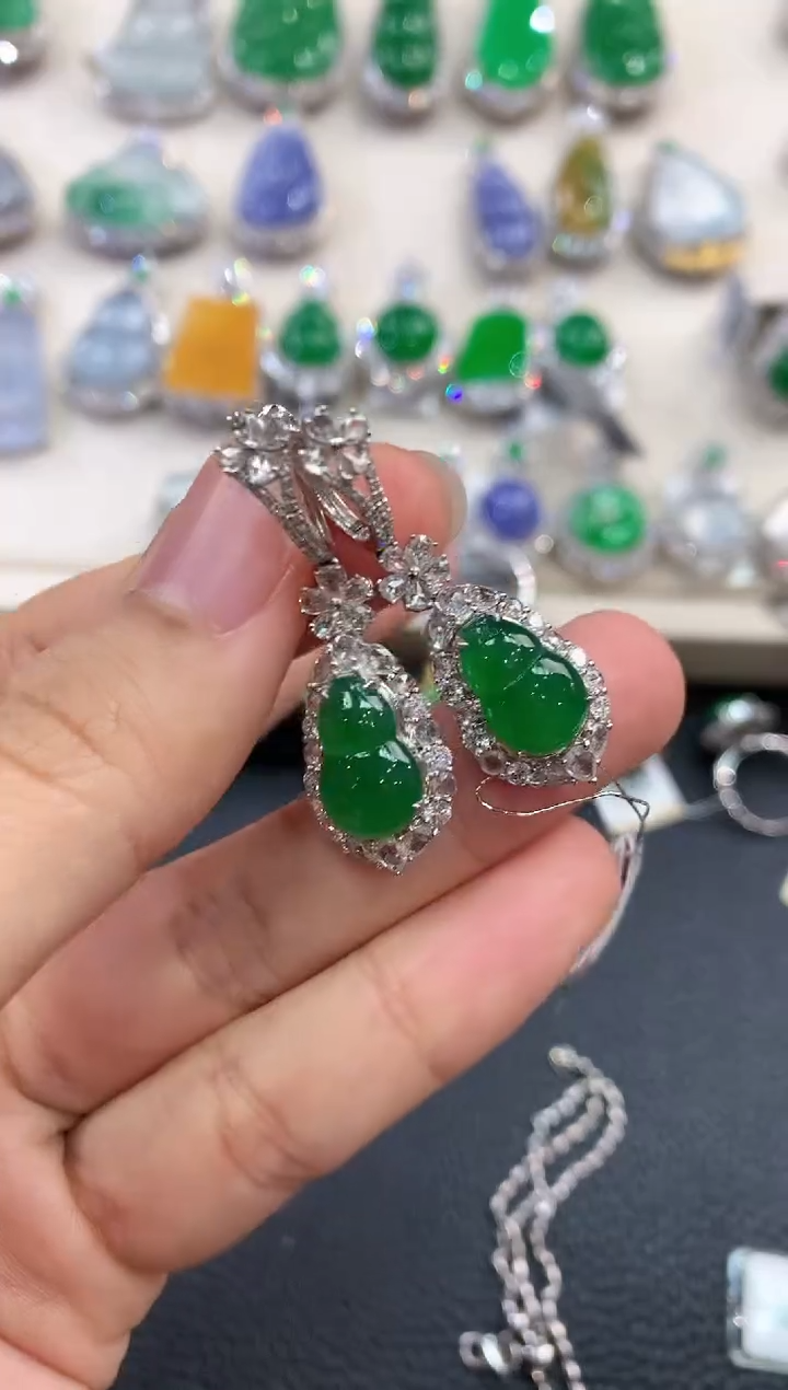 【闪购商品】翡翠耳饰18K金镶嵌D153  