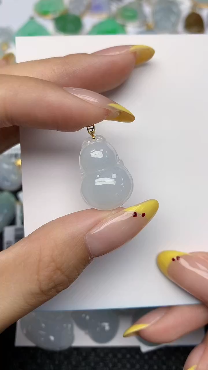 翡翠18K金镶嵌项链天然翡翠A货