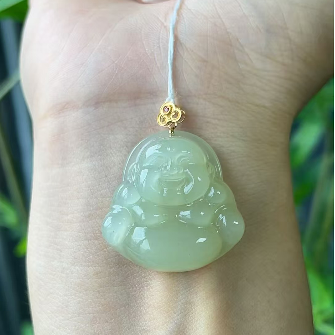 和田玉吊坠佛公高冰顶细18K金镶嵌C129约25mm