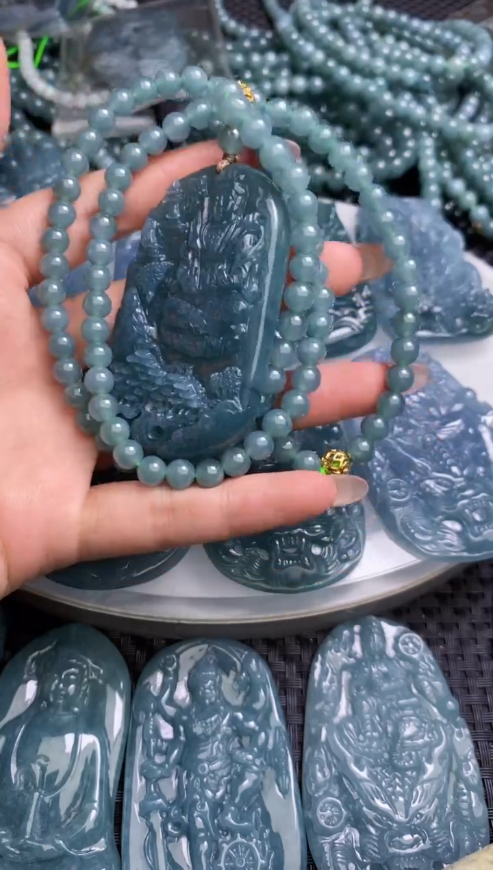 【闪购商品】翡翠颈饰未镶嵌                  