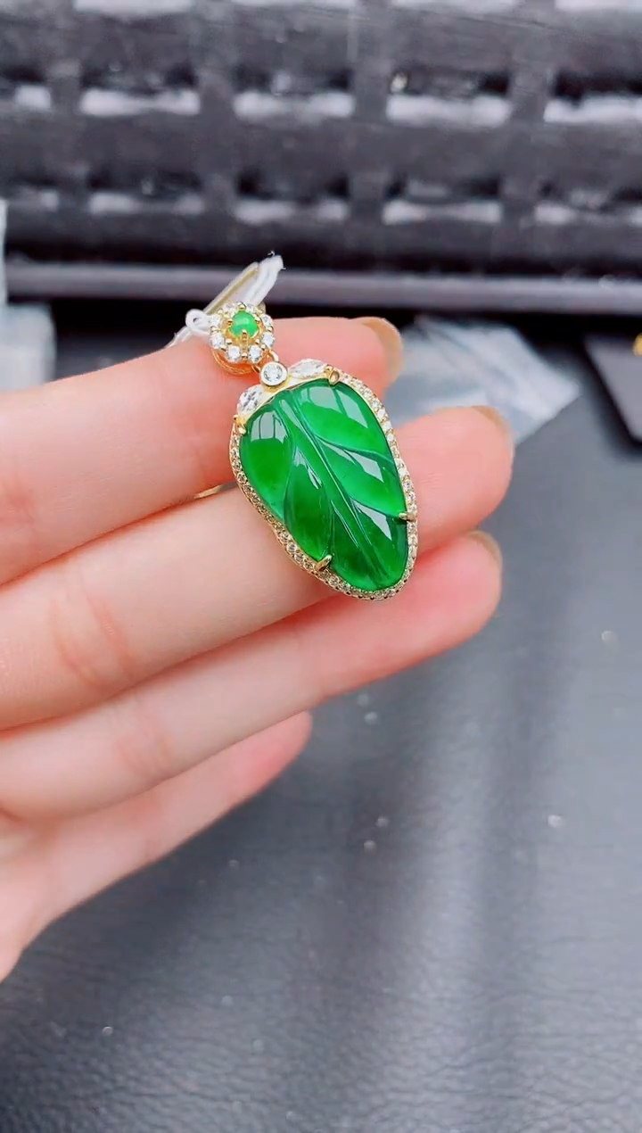 【闪购商品】翡翠颈饰银S925镶嵌天然a货翡翠1114