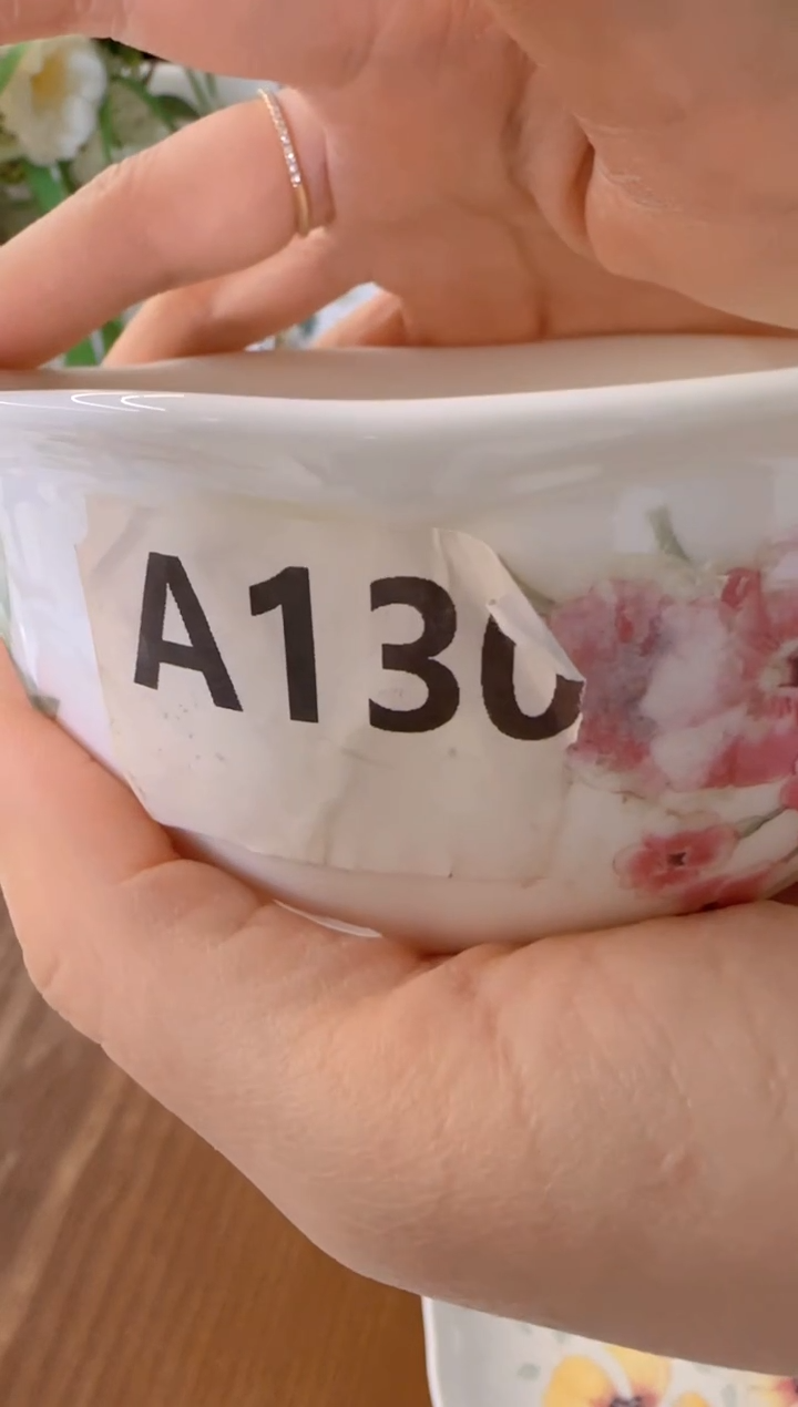 微瑕盘子碗************