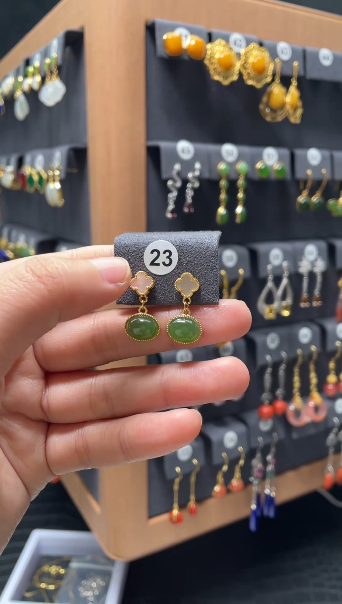 【闪购商品】和田玉耳饰银S925镶嵌0023