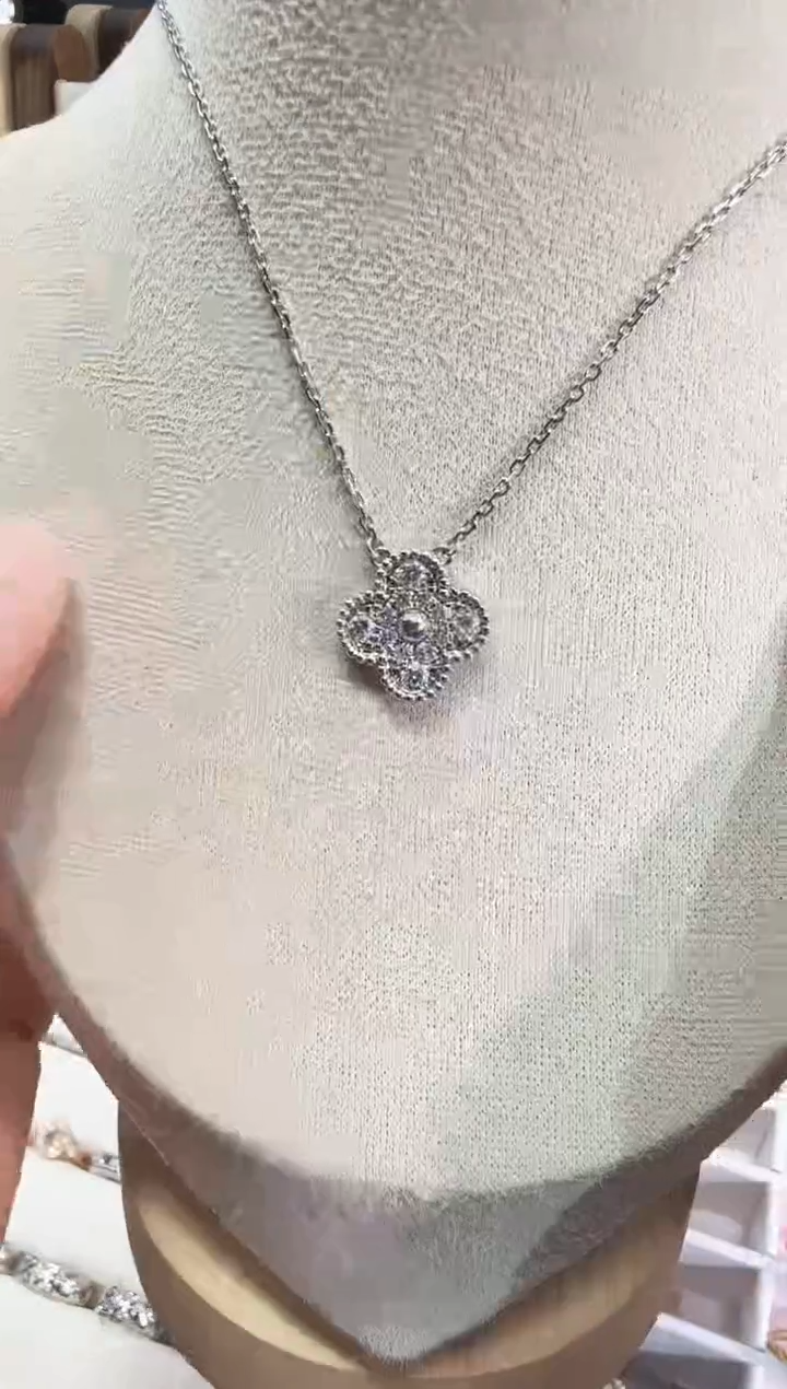 项链18K金镶嵌钻石15mm项链k白