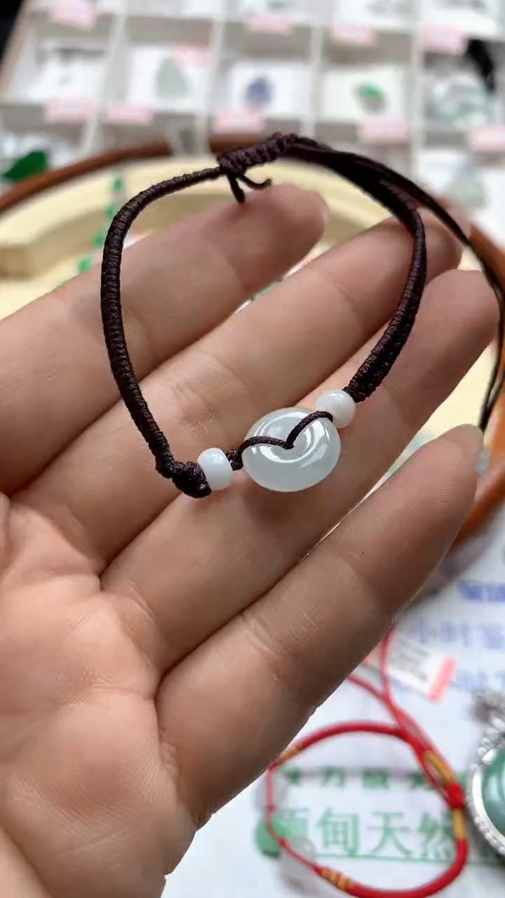 【闪购商品】翡翠手绳未镶嵌平安扣