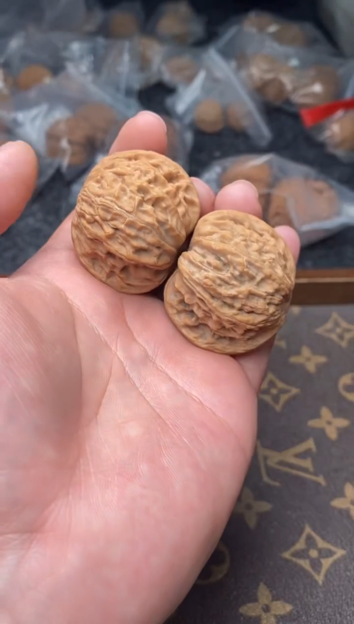 【闪购商品】文玩核桃把件G137号39尺磨盘