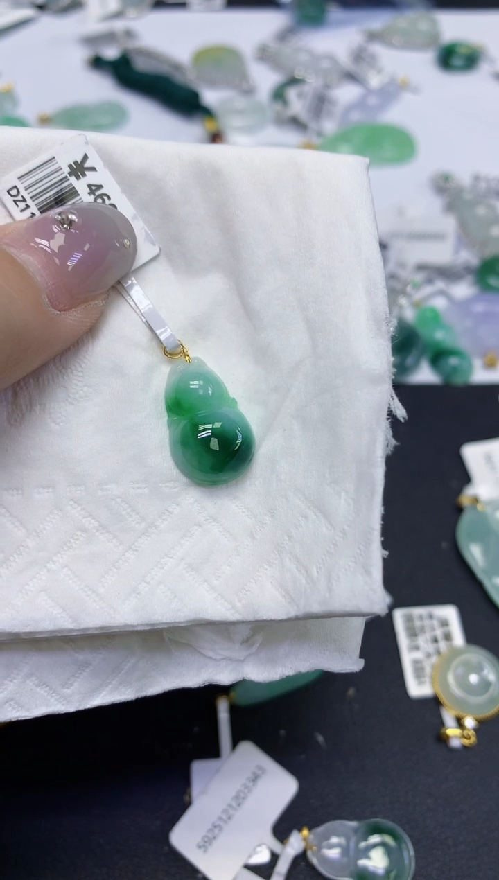 颈饰18K金镶嵌翡翠天然缅甸翡翠A货百元以上9元证书费自理