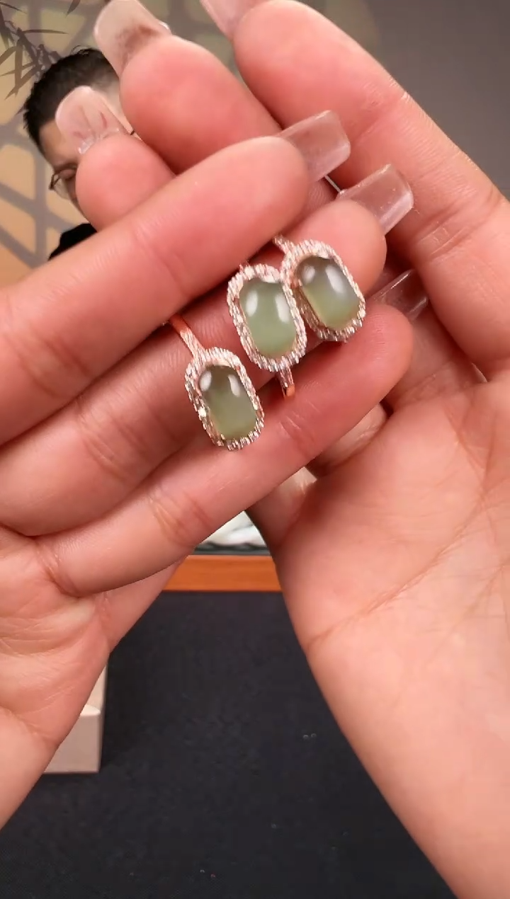 【闪购商品】和田玉（碧玉）戒指银S925镀金镶嵌猫眼多样性拍一发一