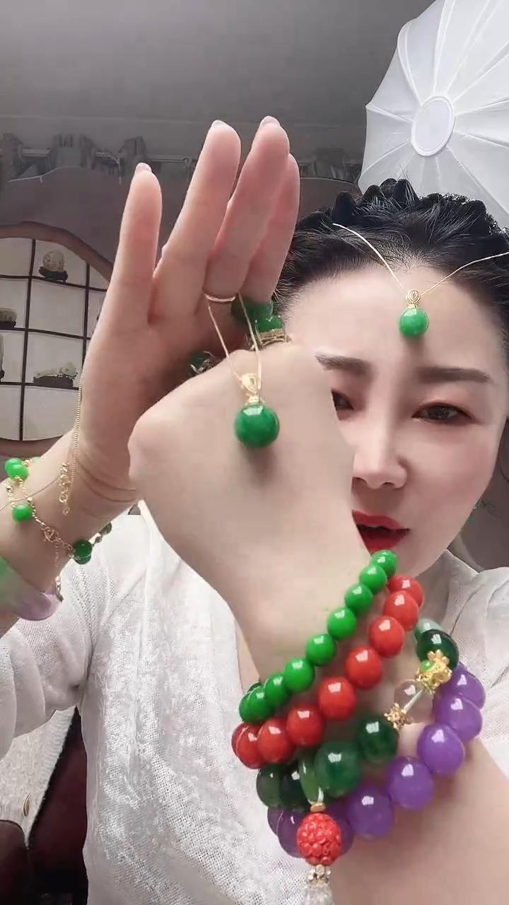 【闪购商品】翡翠颈饰14K金镶嵌球球吊坠