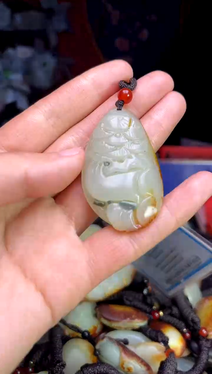 【闪购商品】和田玉未镶嵌颈饰1