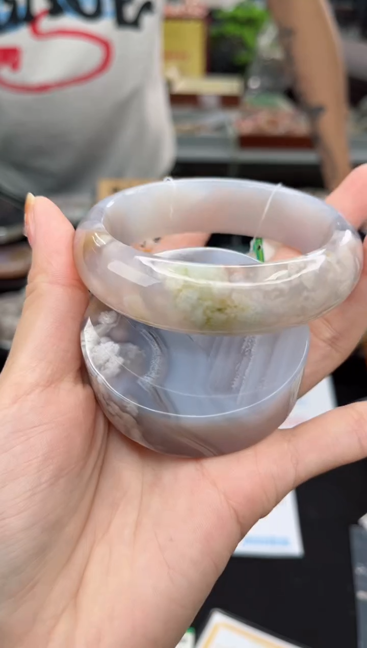 【闪购商品】石英质玉手镯未镶嵌60圈口（赠品镯心）1545686