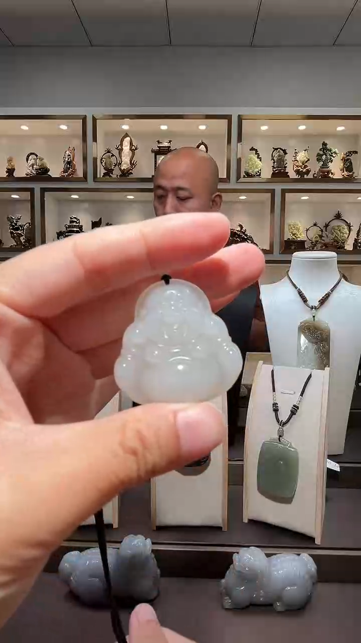 和田玉未镶嵌颈饰苏