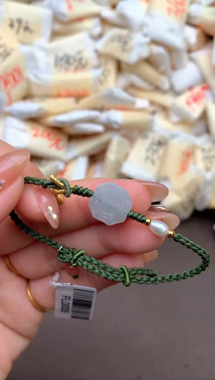 【闪购商品】翡翠手绳未镶嵌 —  