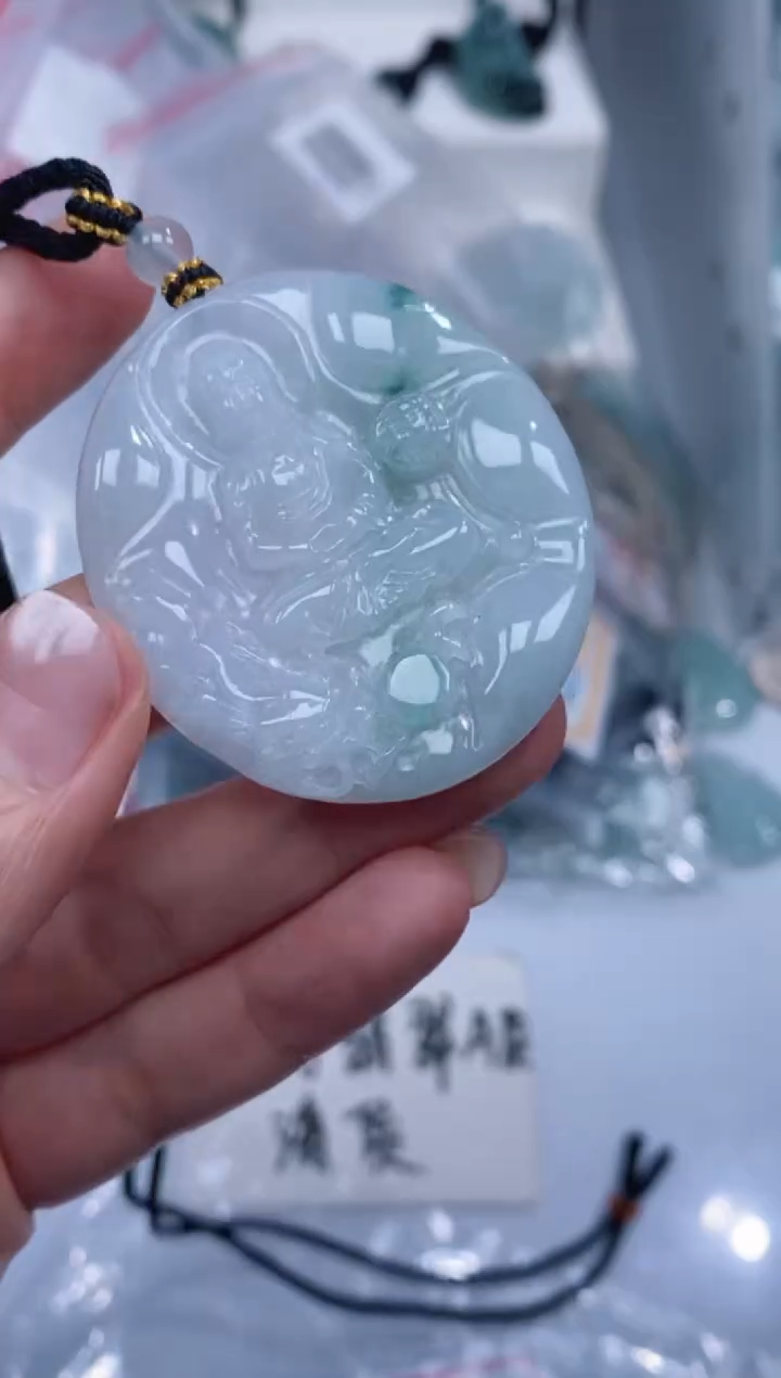 颈饰未镶嵌翡翠吊坠