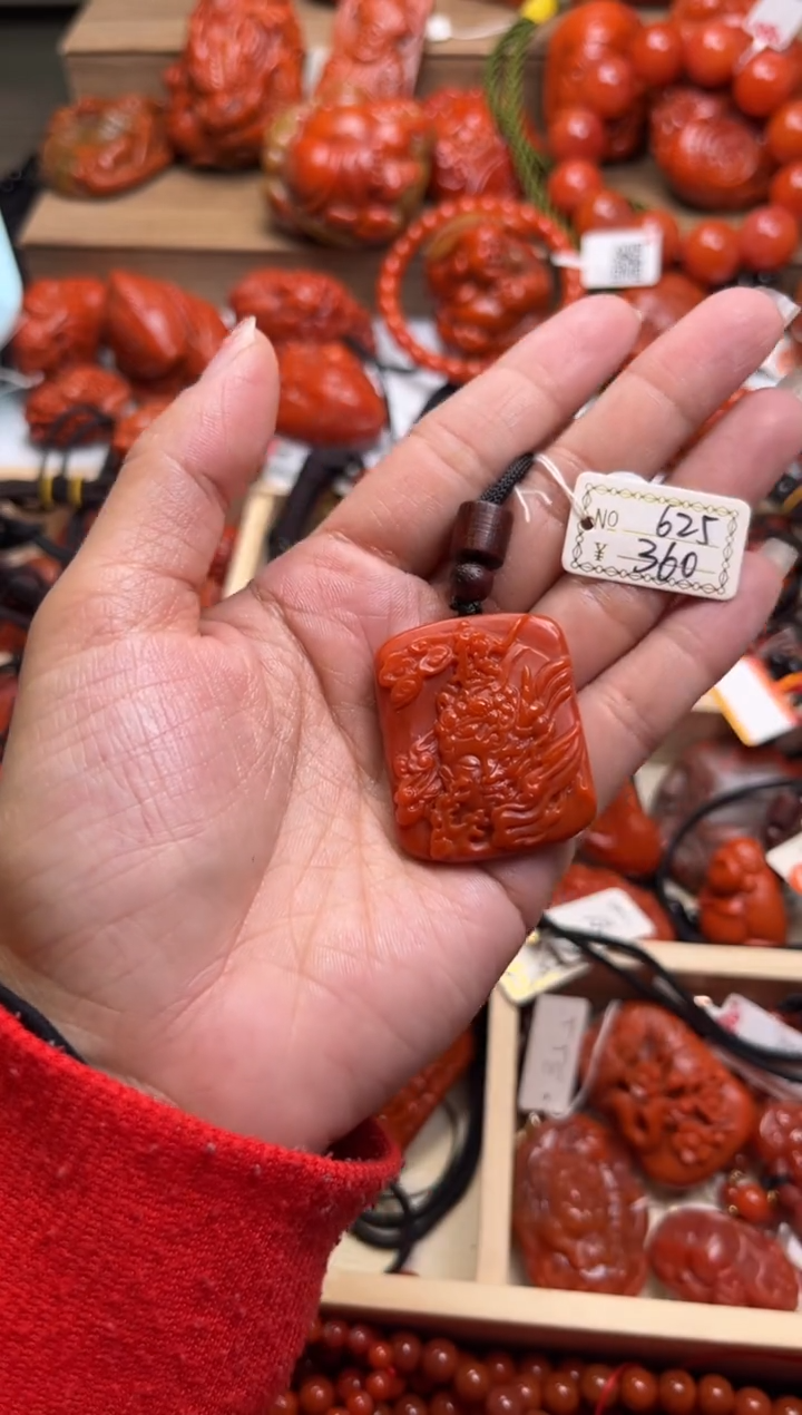 【闪购商品】南红玛瑙珠宝奇石未镶嵌625