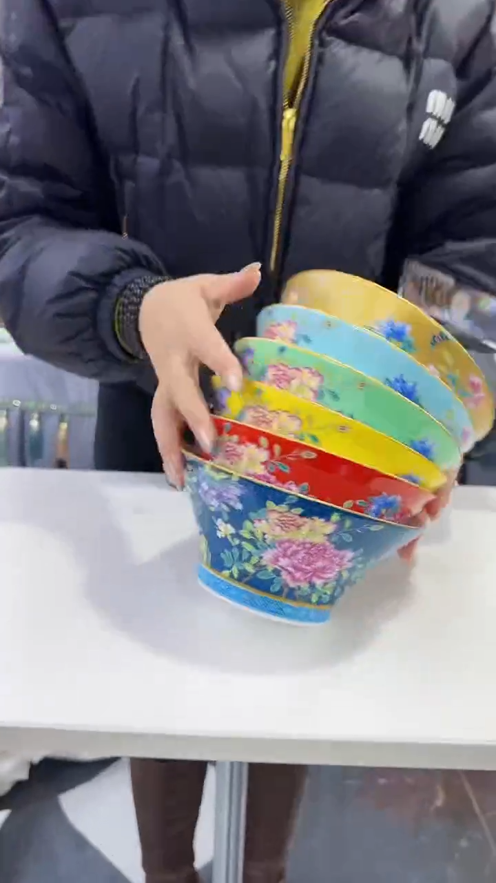 【闪购商品】瓷片 7英寸小蛮腰面碗6个混色