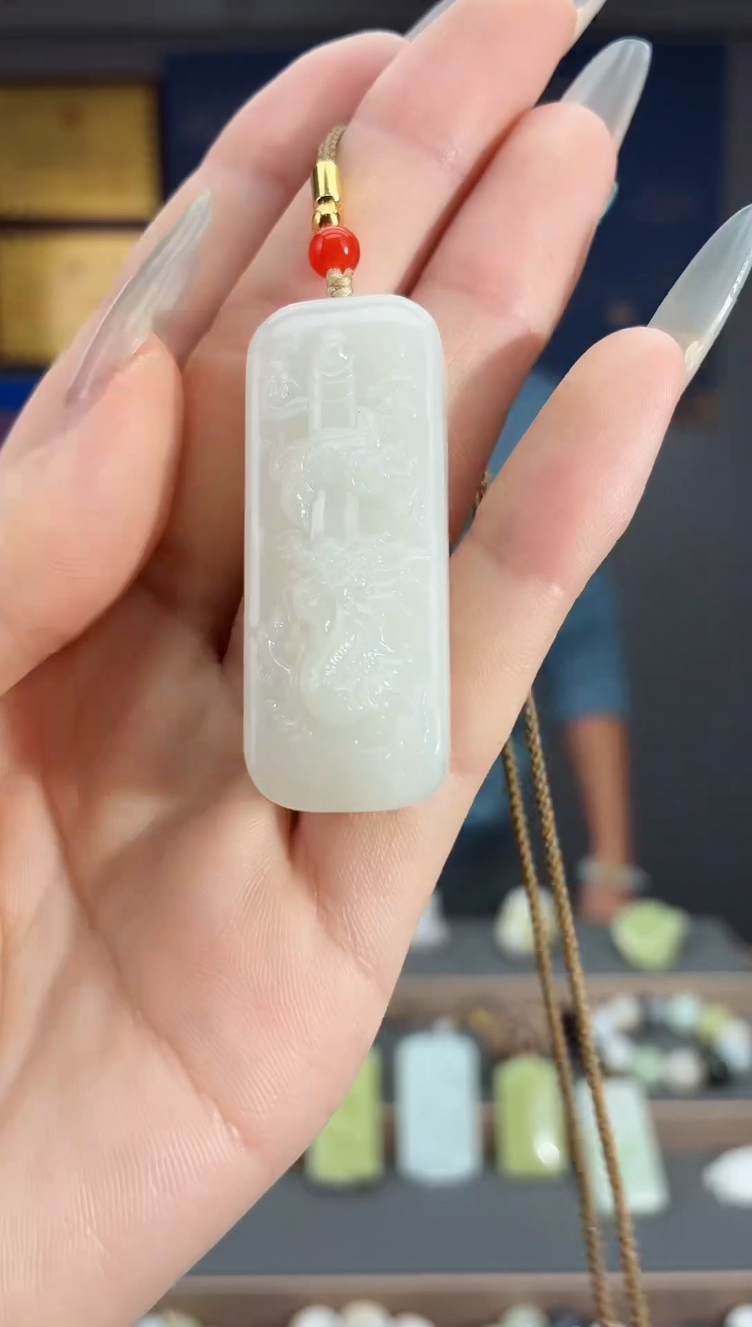 颈饰未镶嵌和田玉1