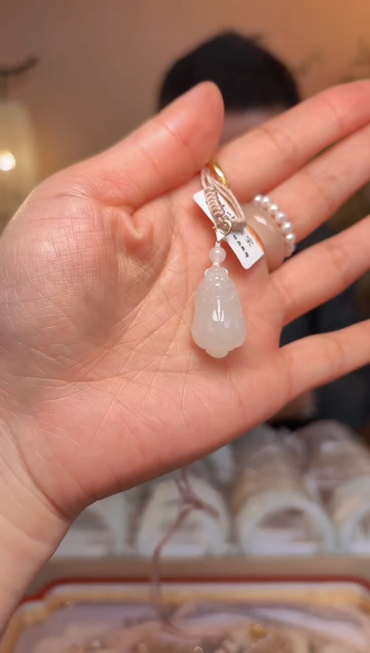 【闪购商品】和田玉挂件未镶嵌白玉貔貅