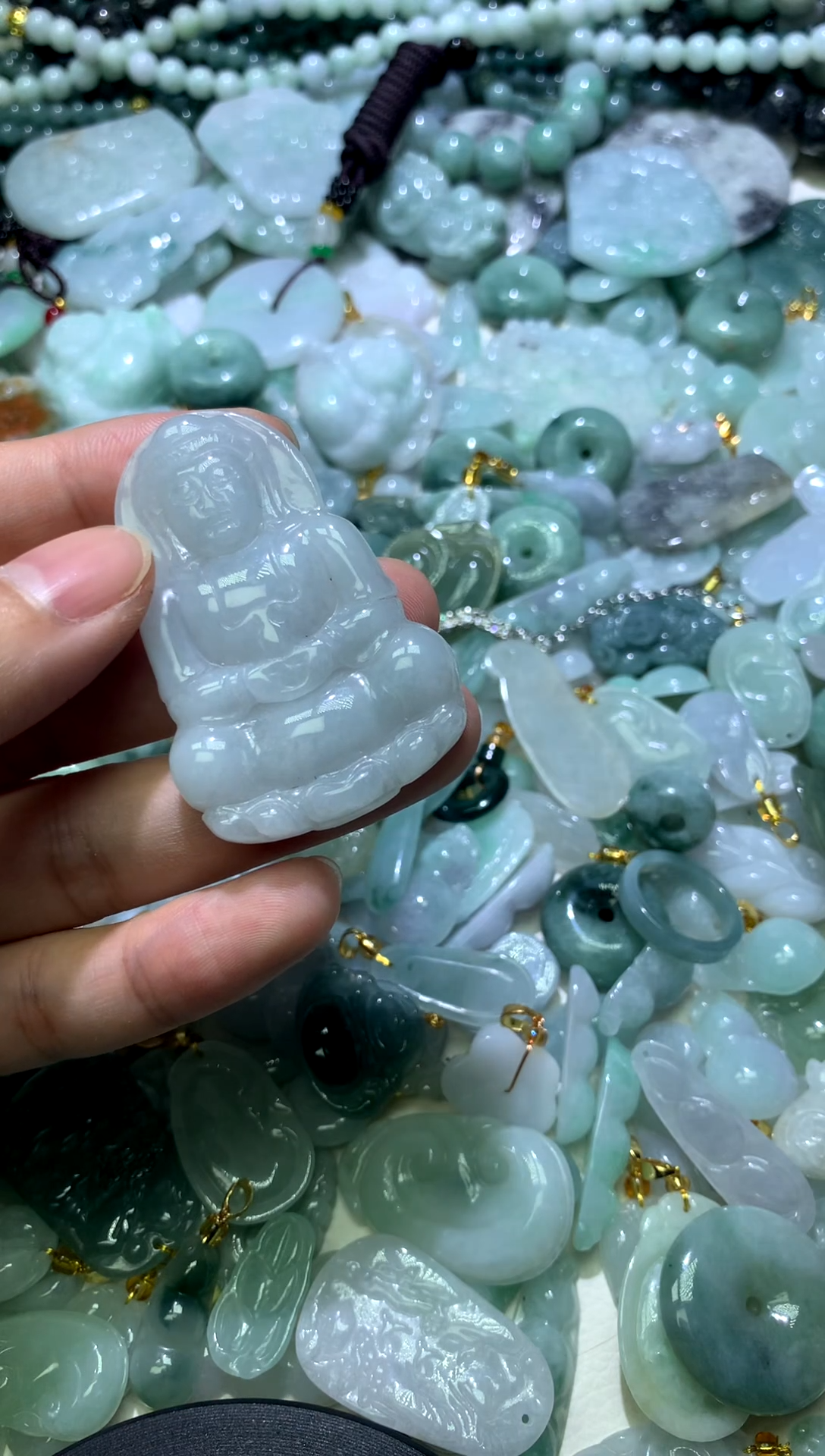 吊坠(不含链)未镶嵌翡翠观音