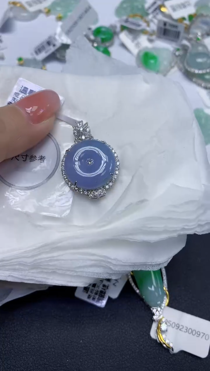 颈饰未镶嵌翡翠天然缅甸翡翠A货多样性发一件