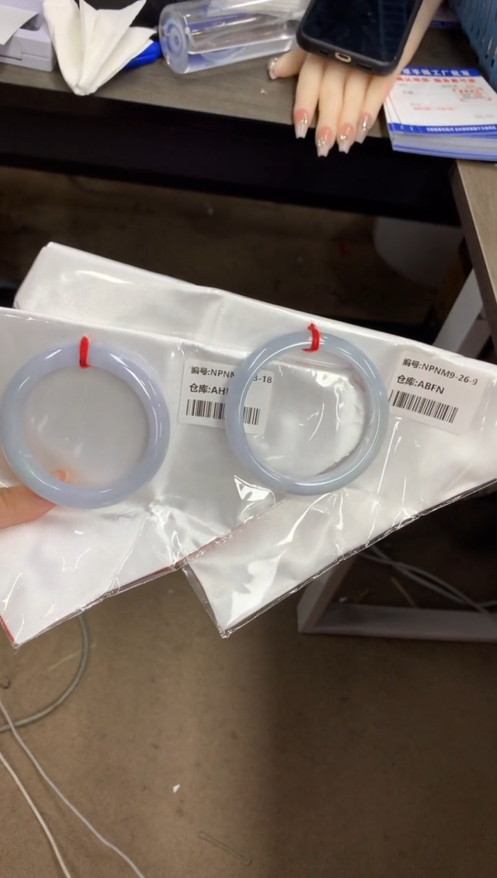 【闪购商品】翡翠手镯未镶嵌翡翠手镯