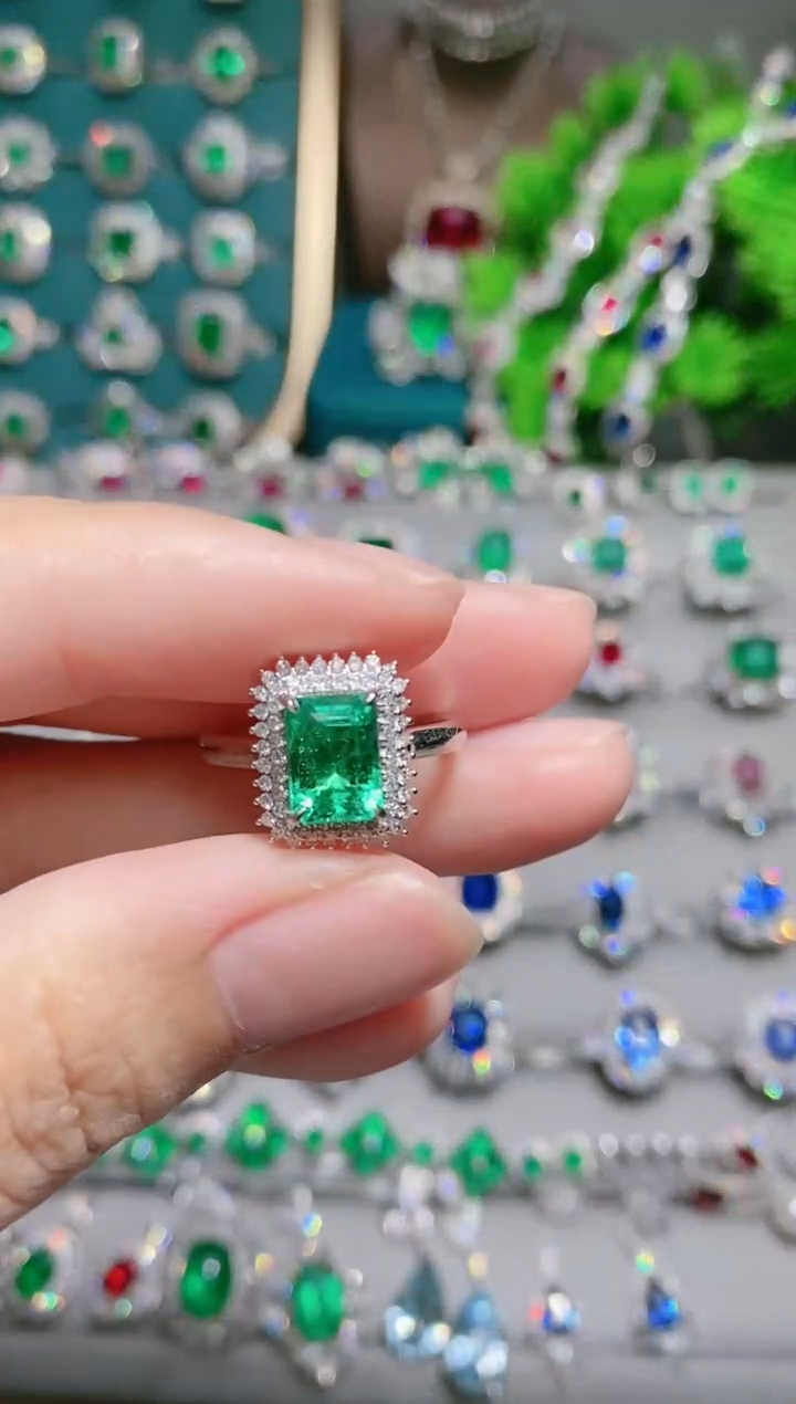 18K金镶嵌18K金戒指祖母绿X*W.