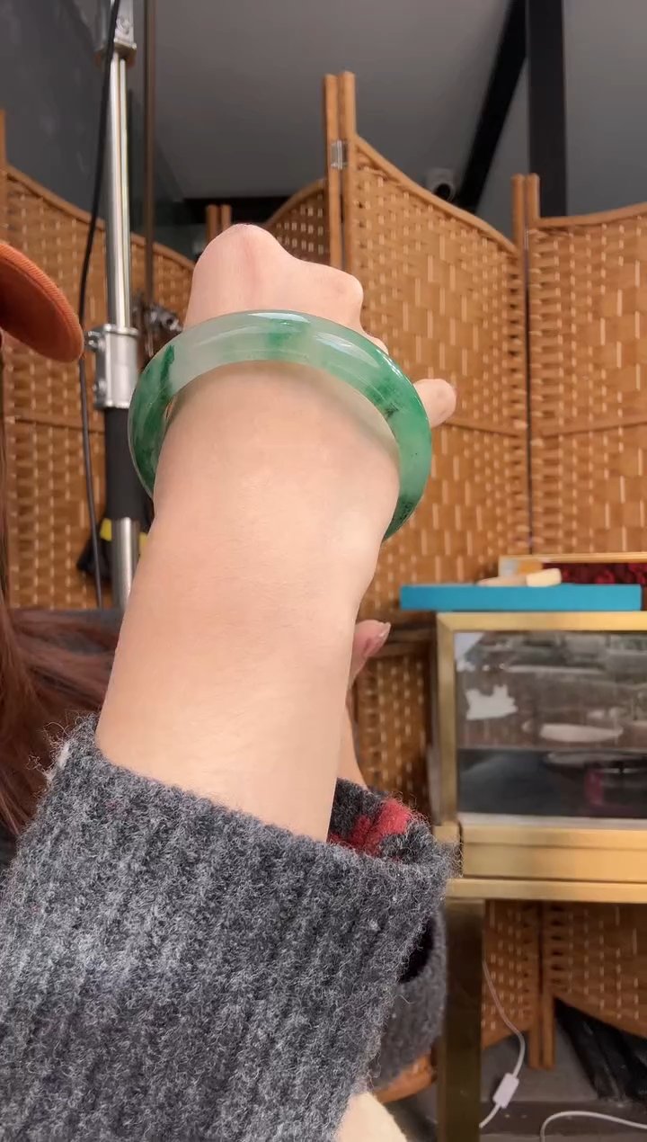 【闪购商品】石英质玉手镯未镶嵌手镯