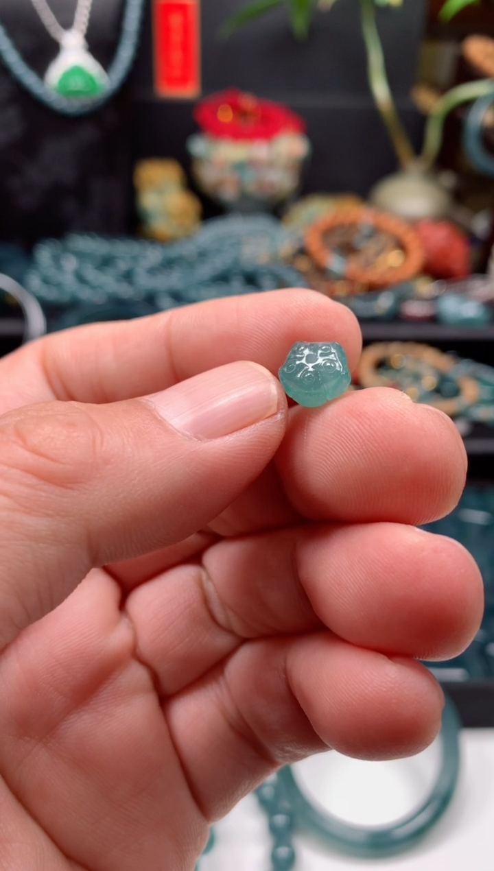 【闪购商品】翡翠颈饰未镶嵌0682646903