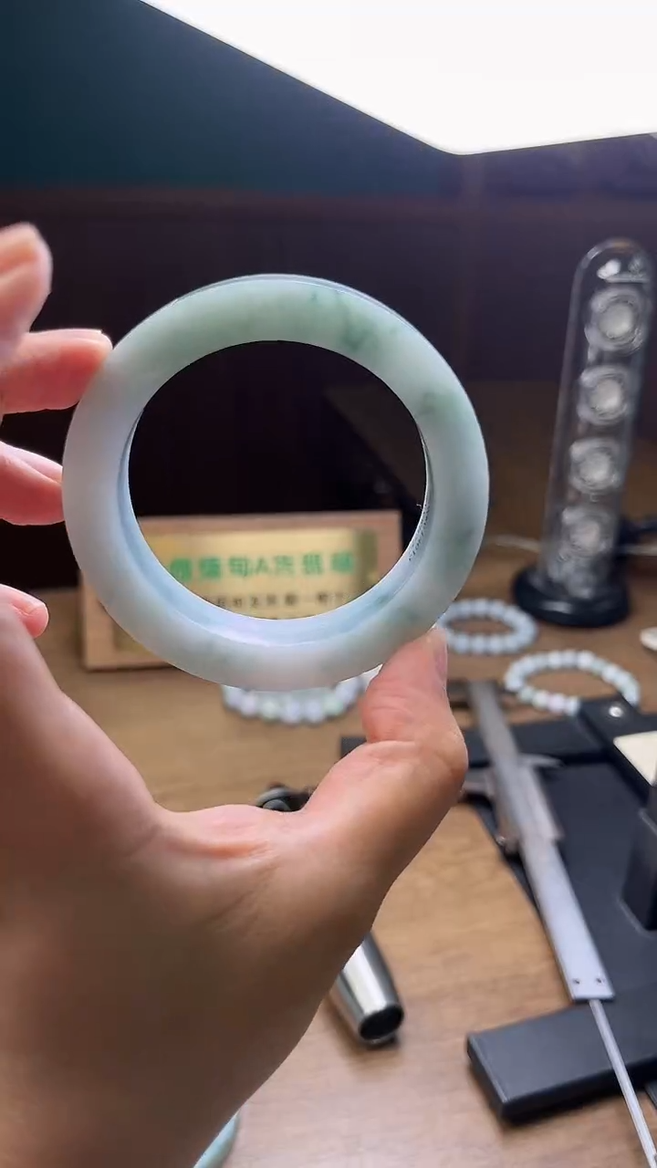 未镶嵌手镯定制翡翠麦*子定制