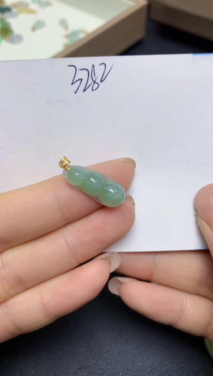 【闪购商品】翡翠挂件18K金镶嵌 天然翡翠A货