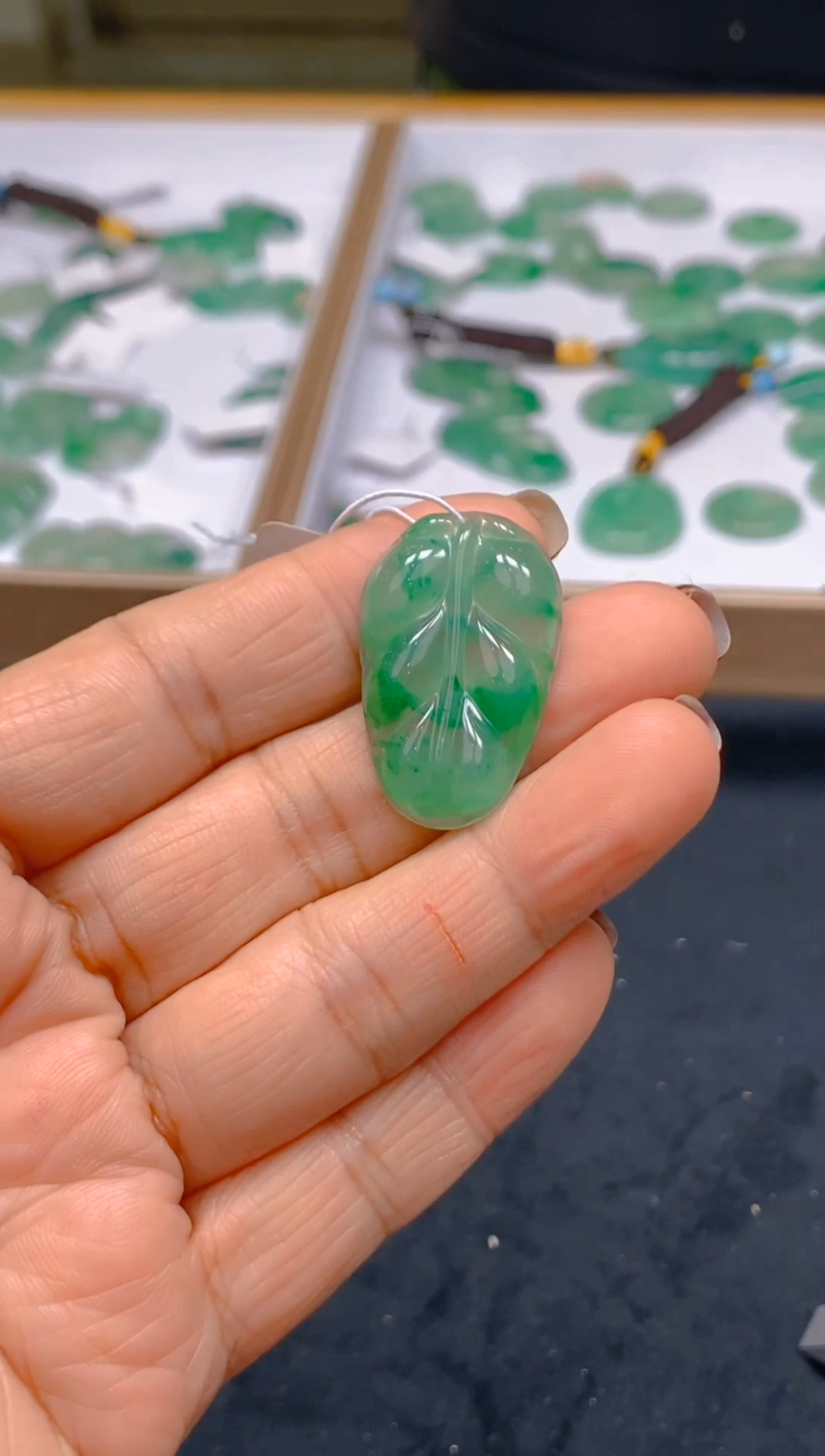 【闪购商品】石英质玉颈饰未镶嵌冰美人非洲翠A货，冰种