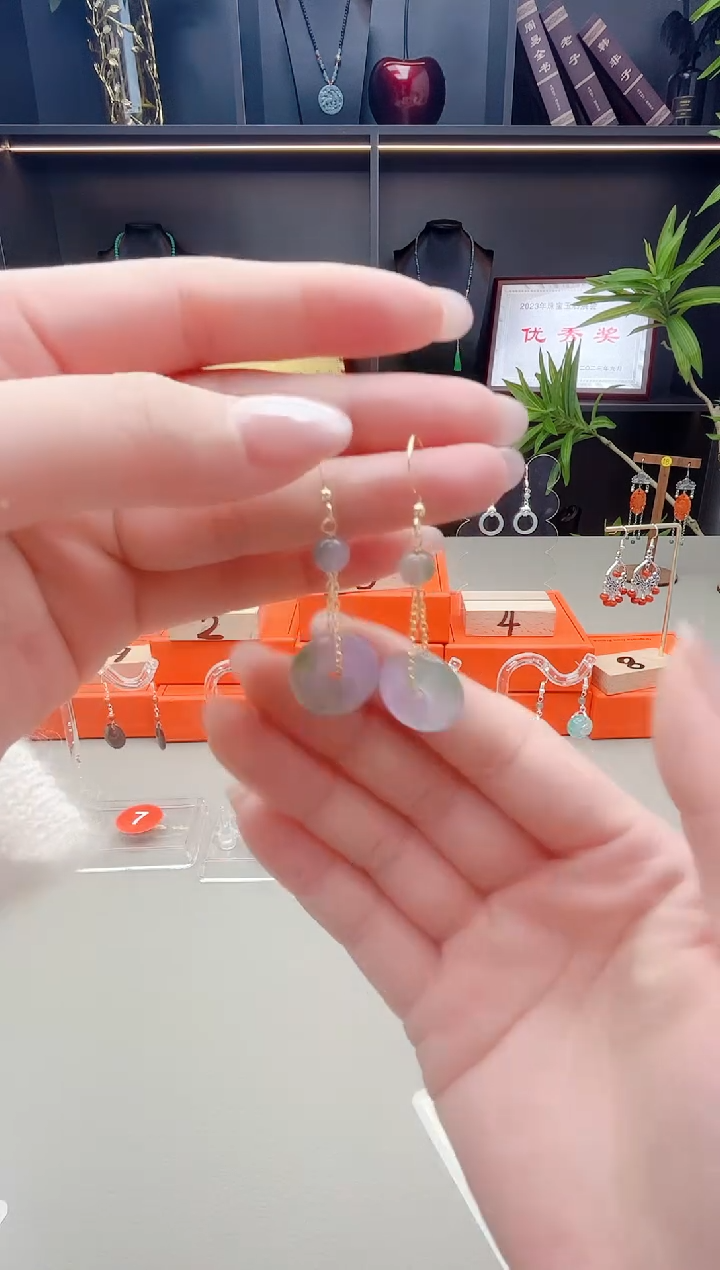 未镶嵌石英质玉（非洲翠）耳钉732