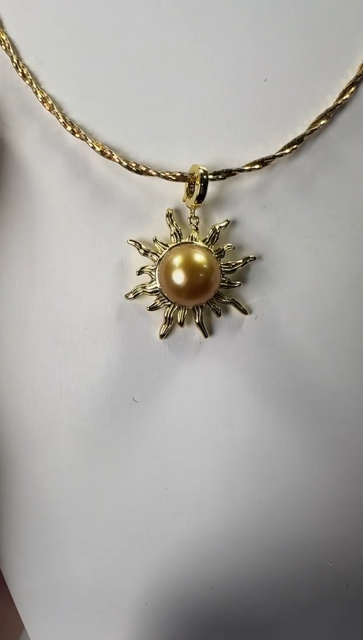 银S925镶嵌吊坠(不含链)海水珍珠金珠太阳花11.3mm