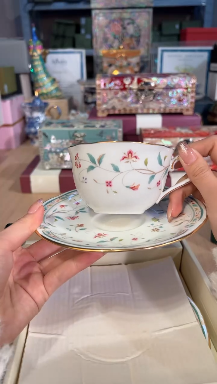 【闪购商品】杯356孤品FFF           