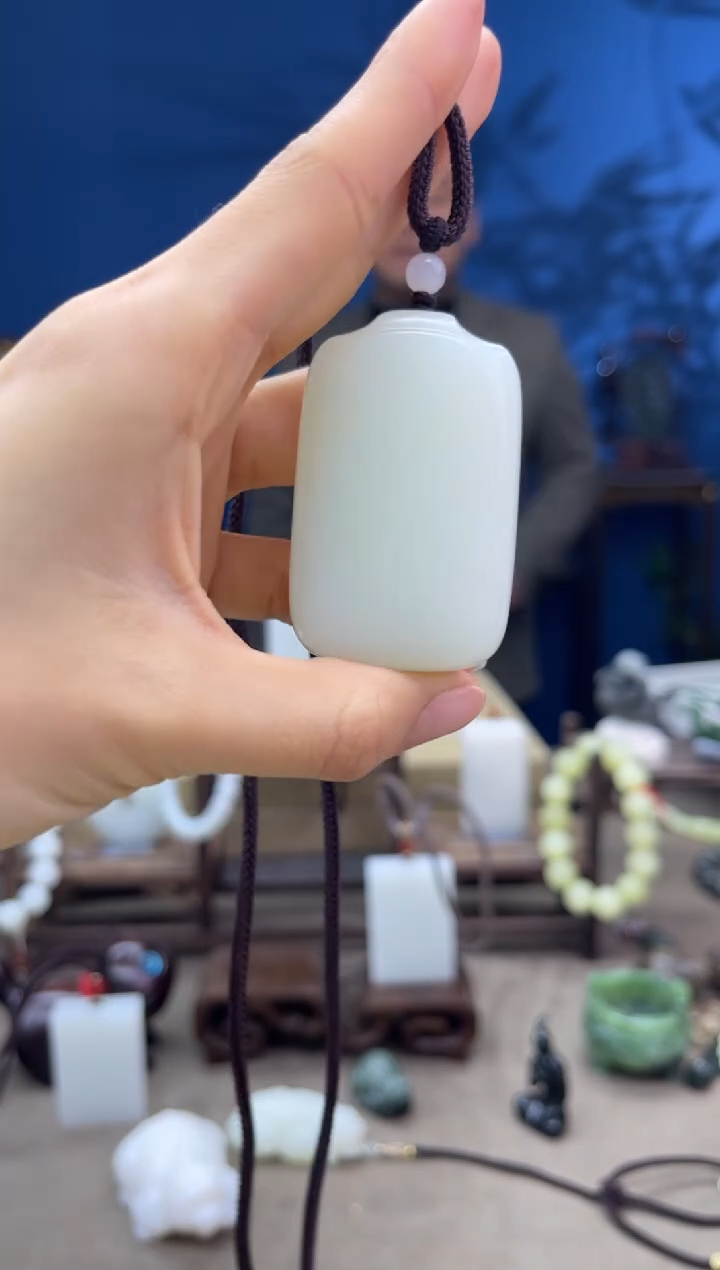 【闪购商品】和田玉颈饰未镶嵌1