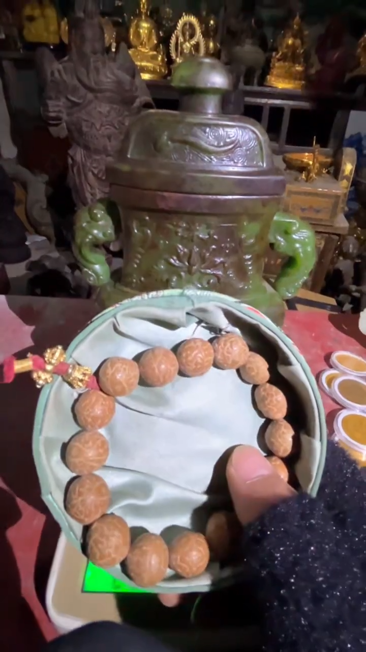 【闪购商品】滴血莲花菩提手串111