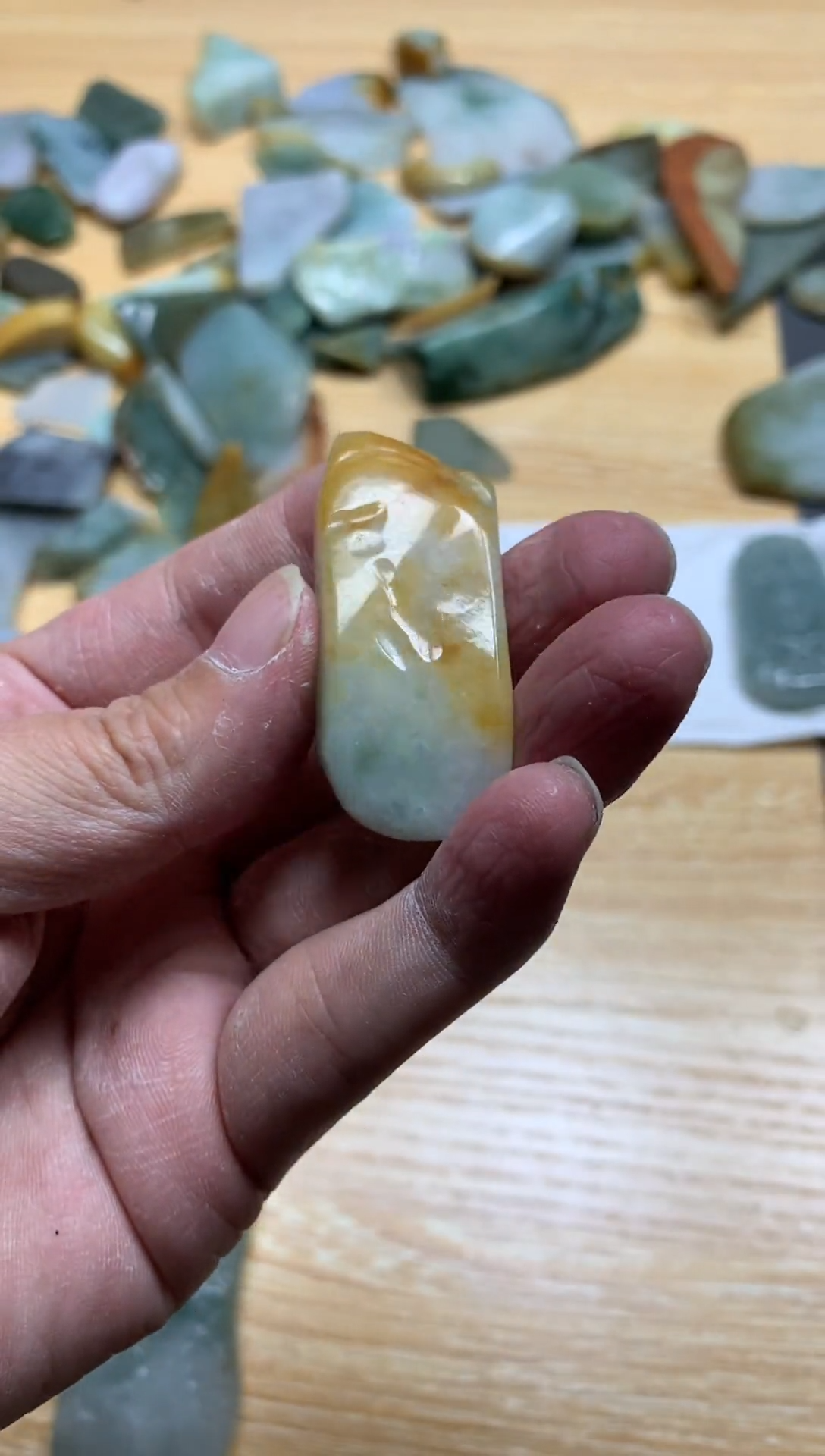 【闪购商品】翡翠颈饰未镶嵌天然翡翠A货