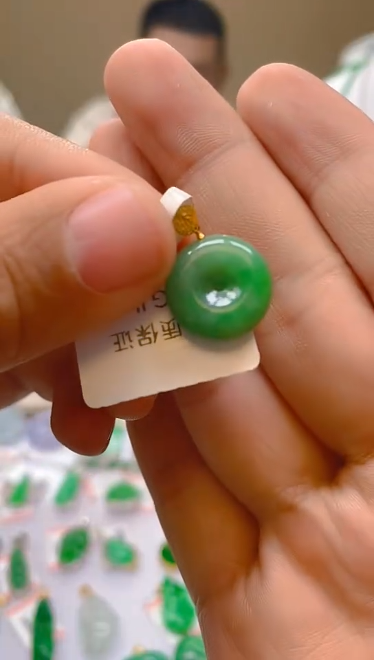 【闪购商品】翡翠颈饰18K金镶嵌新号开播，全场乱卖