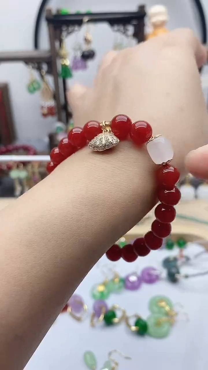 14K金镶嵌手链南红玛瑙560