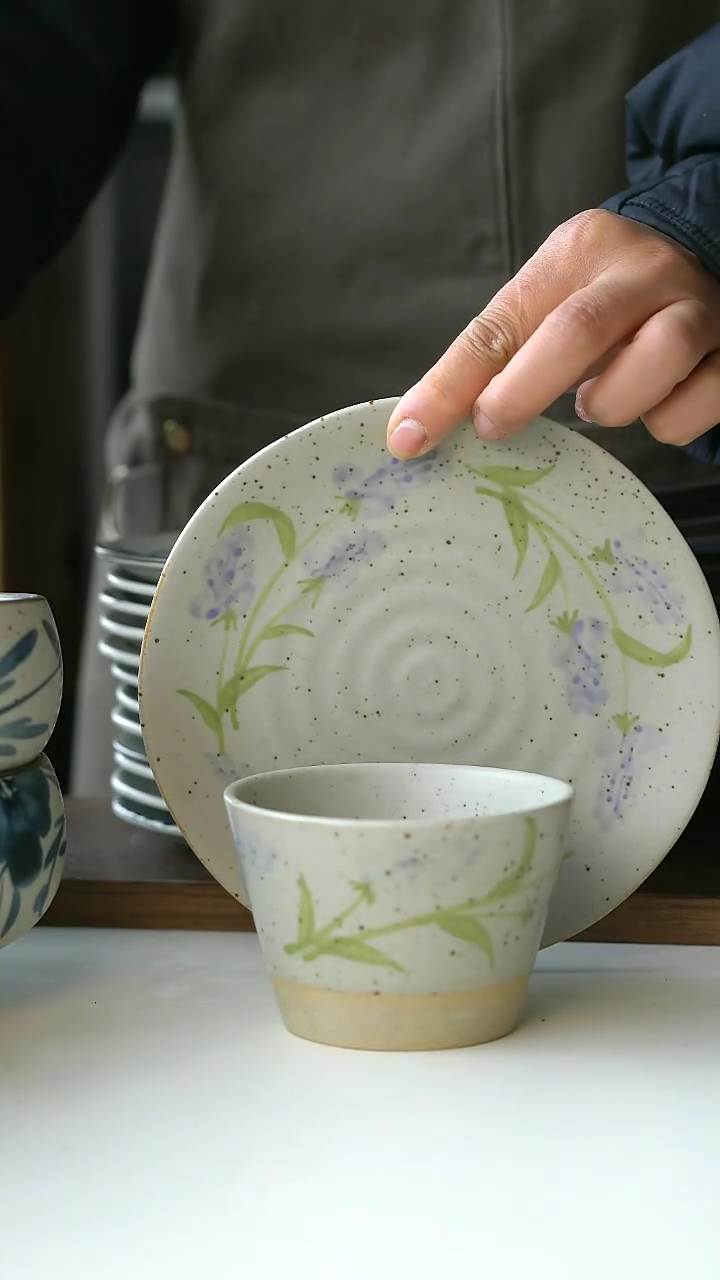 【闪购商品】陶瓷薰衣草猪口杯+甜品盘@4-2@