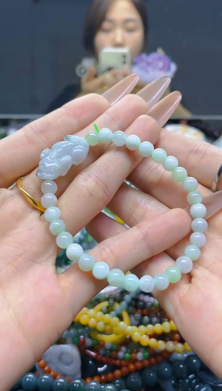 翡翠未镶嵌颈饰5MM/M/翡翠A货，一件也是批发价