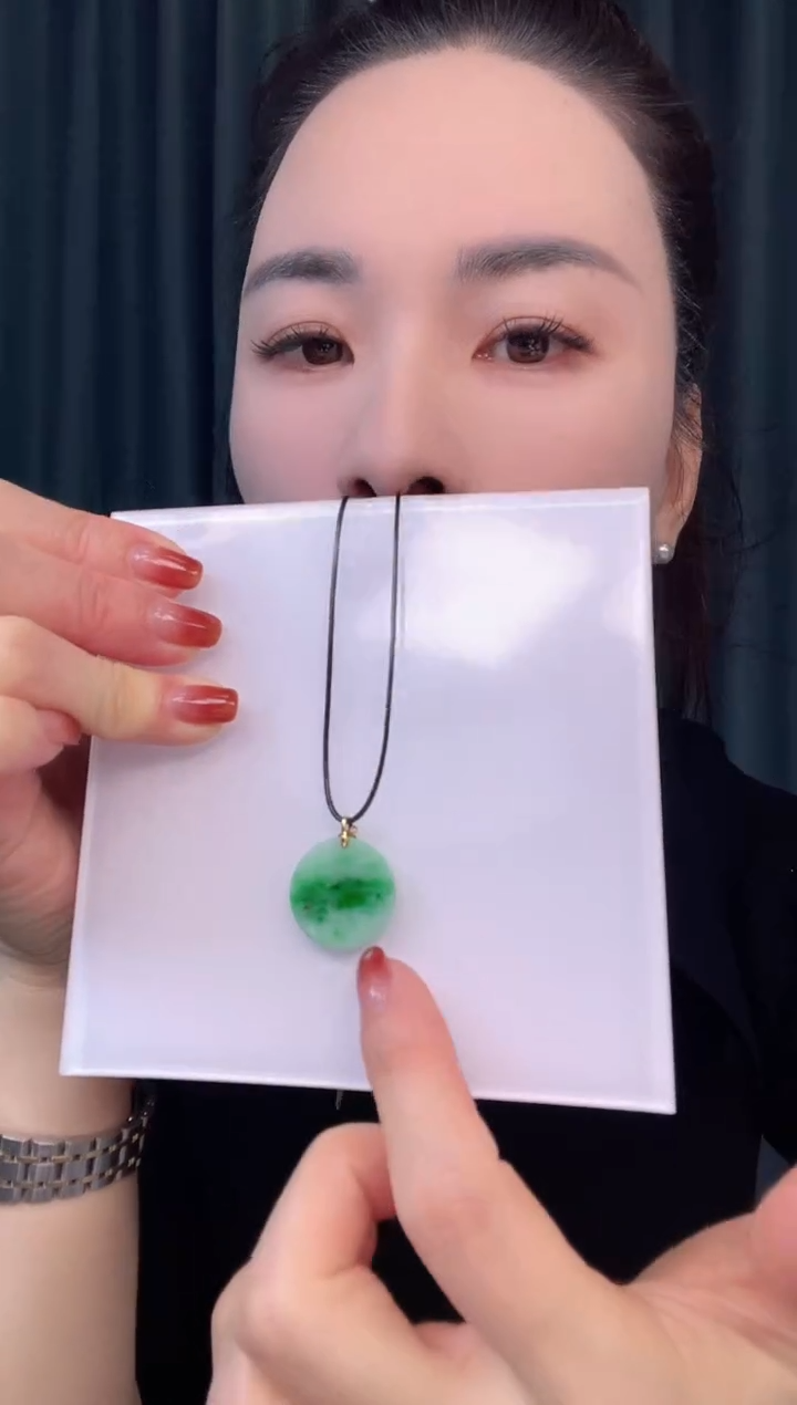 颈饰未镶嵌翡翠无事牌