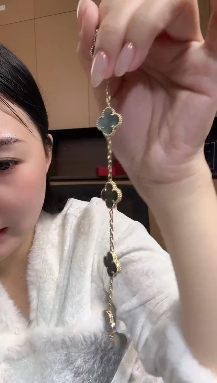 【闪购商品】贝壳（贝母）手链18K金镶嵌灰色k黄五花手链GHJ