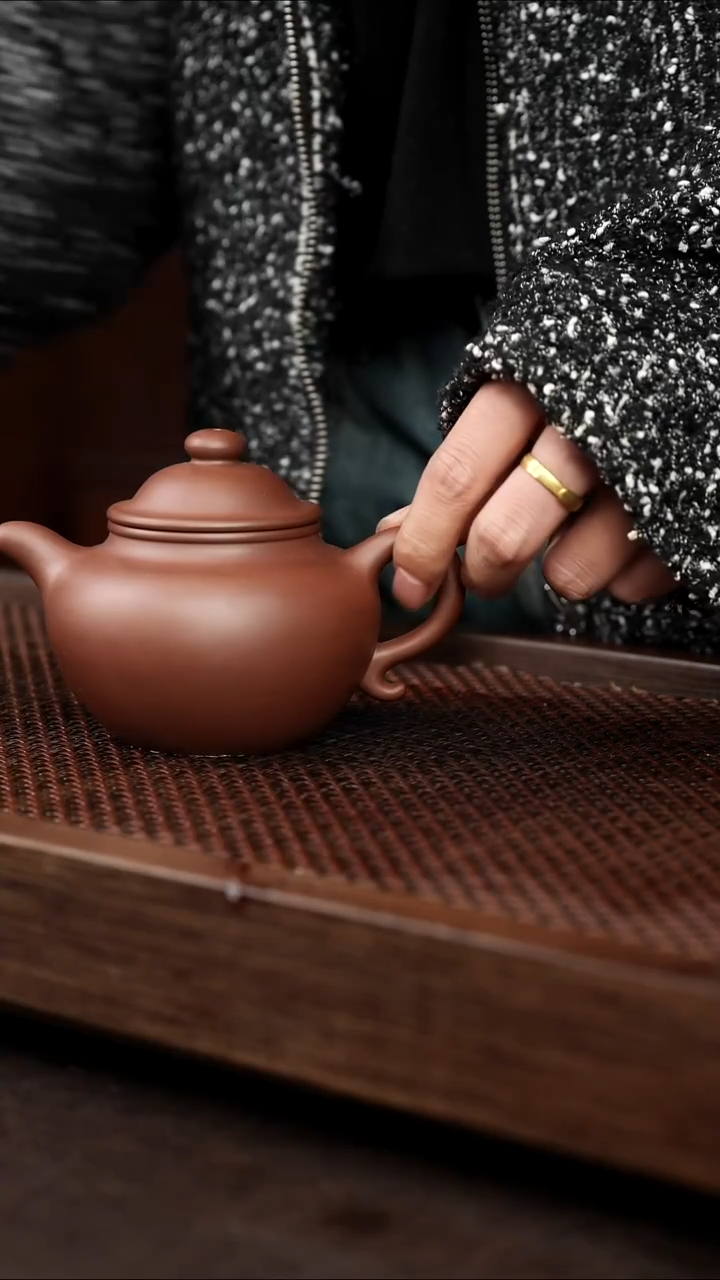 茶壶紫砂1-1莲子